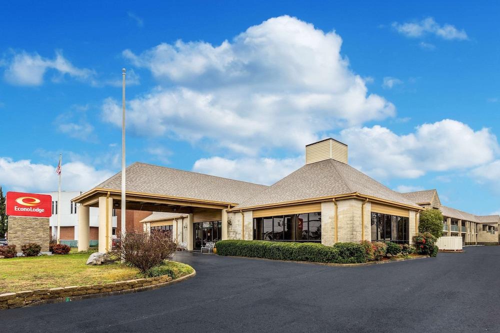 Econo Lodge Naval Station Norfolk - Featured Image