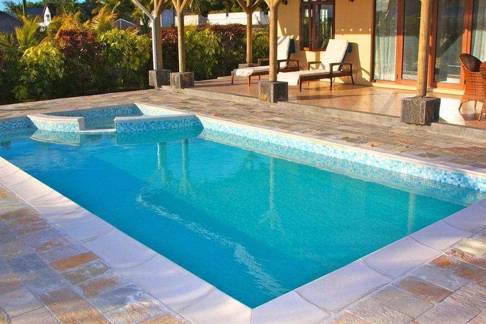 Orchid Villas Mauritius - Outdoor Pool