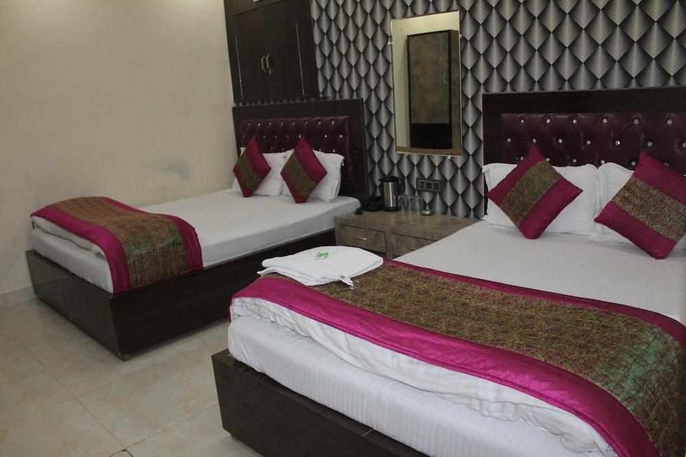 Hotel Marwari - Featured Image