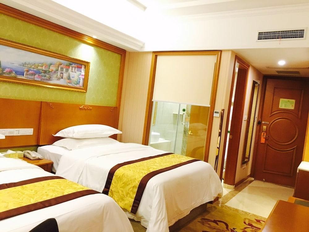Vienna Hotel - Shanghai PVG Nanzhu Road - Room