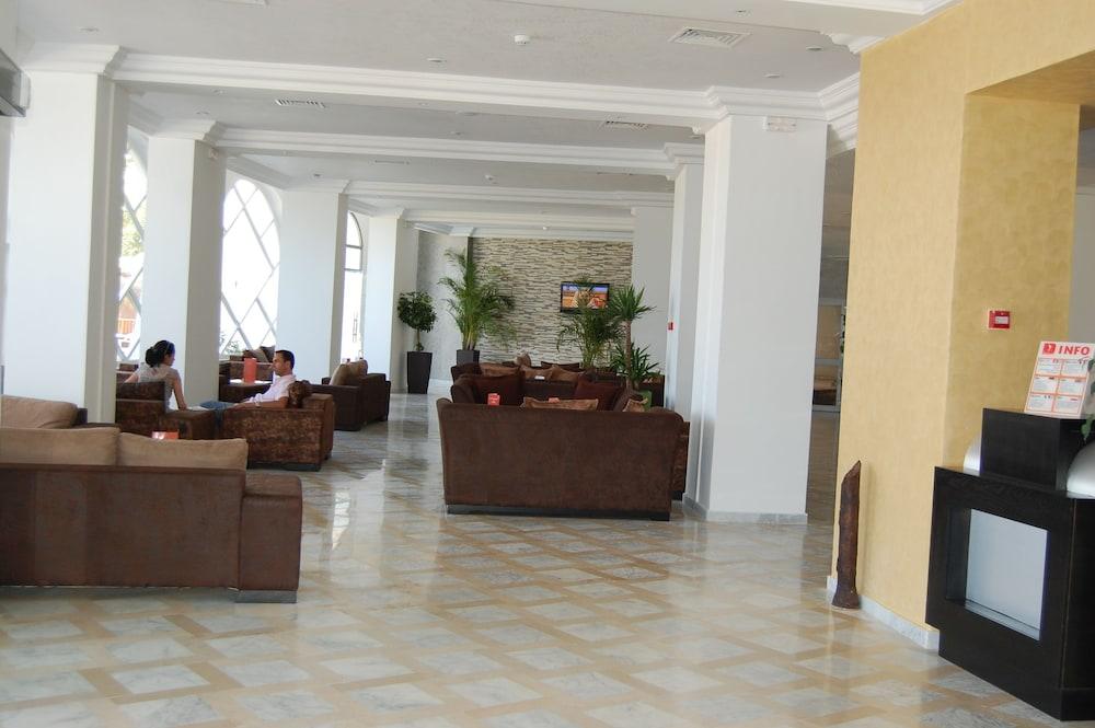فندق دلفين الرباط - Lobby Sitting Area