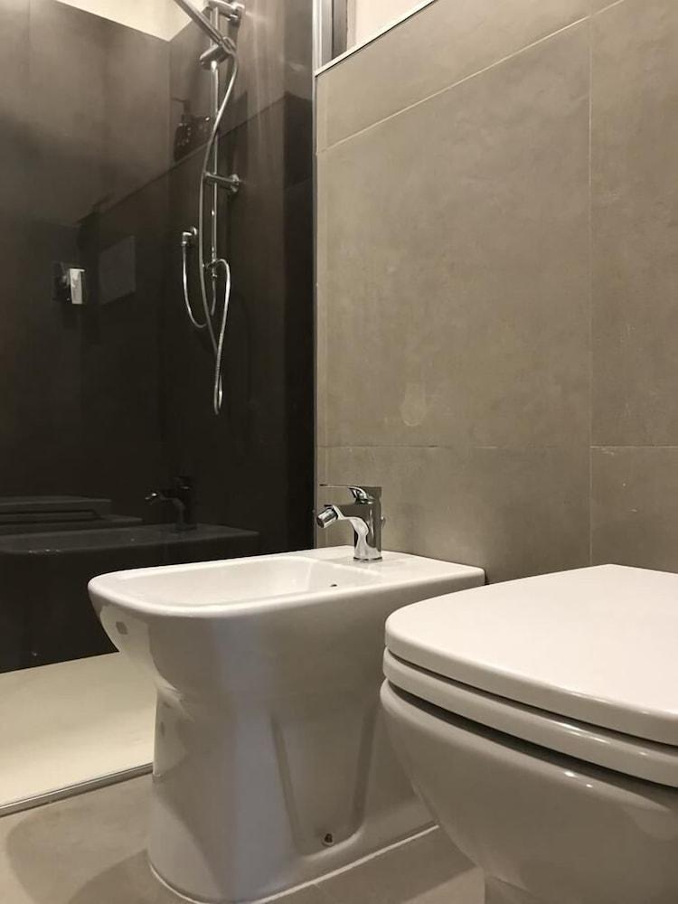 Di Martino Residence - Bathroom