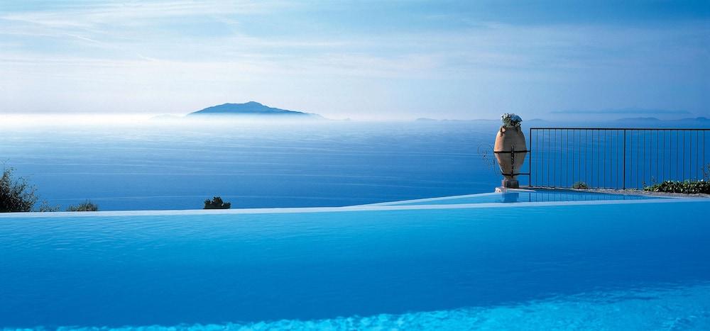Caesar Augustus, Relais & Chateaux Hotel - Infinity Pool