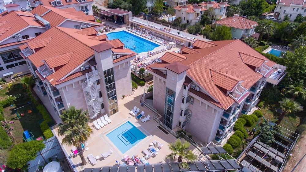 Aes Club Hotel - Aerial View
