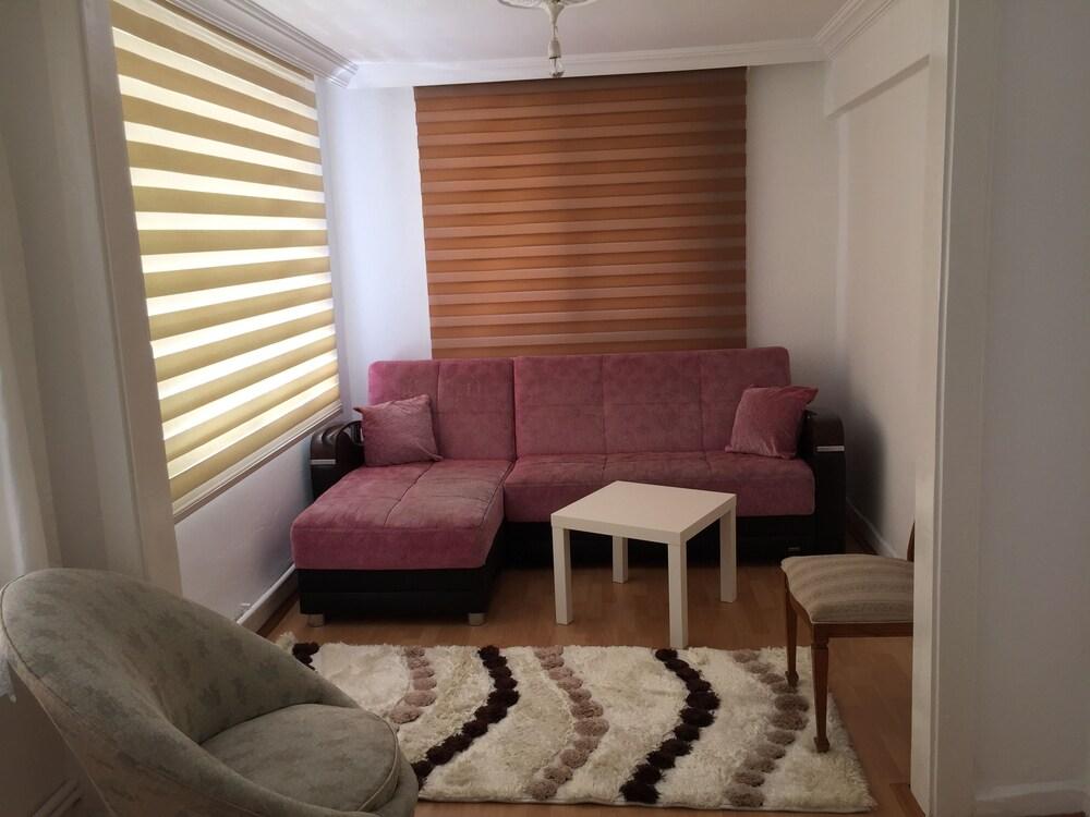 Golio Suit - Living Room
