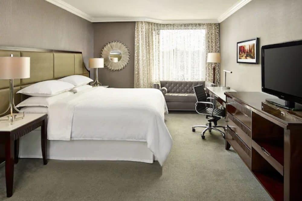 Sheraton Hamilton Hotel - Room