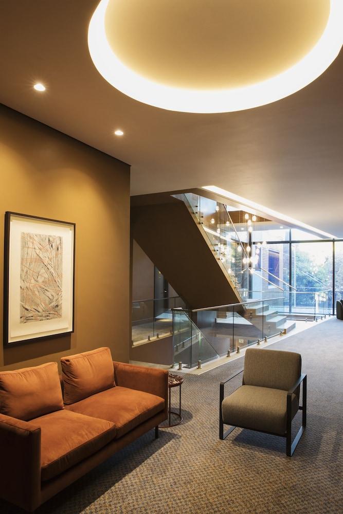Home Suite Hotels Rosebank - Interior Detail