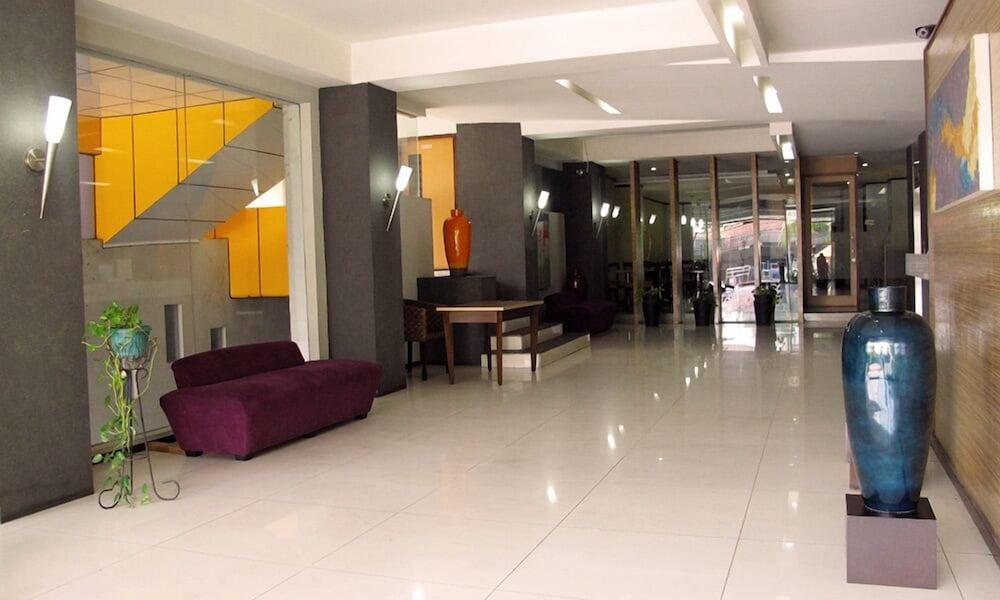 Hotel Alma - Lobby