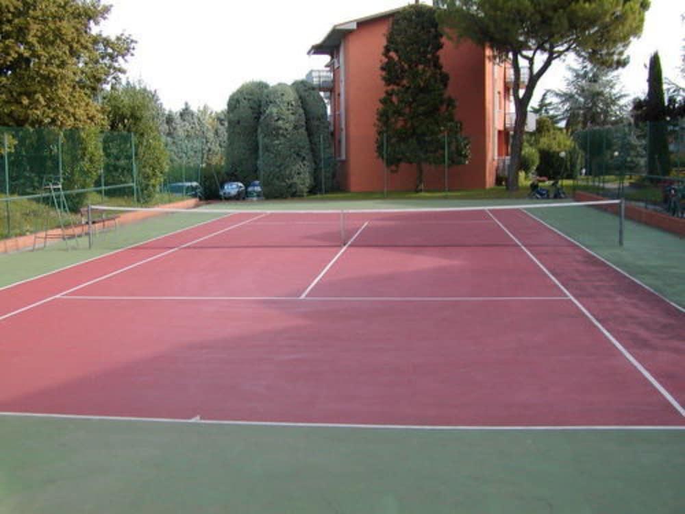 Easy Apartaments Peschiera - Tennis Court