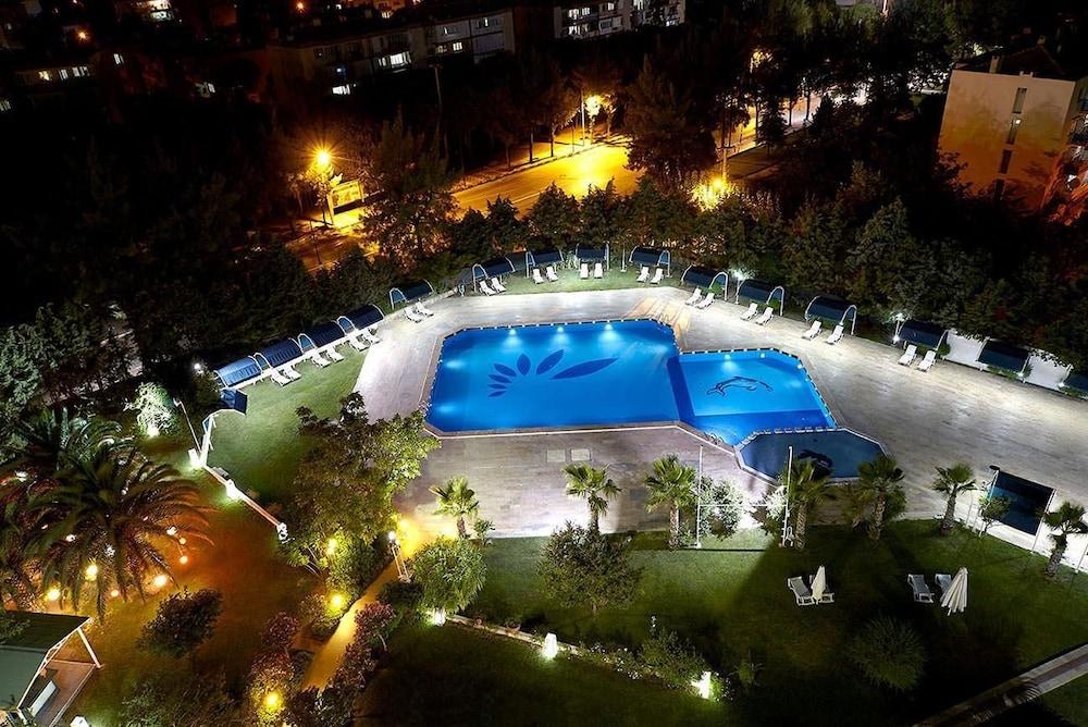Hotel Buyuk Saruhan - Outdoor Pool