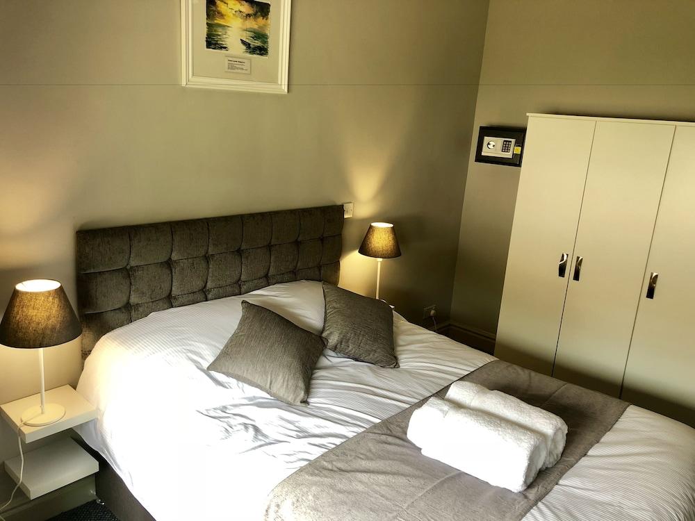 Stay Lytham Serviced Apartments - Room
