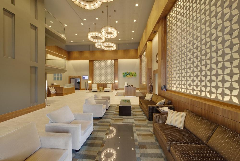 Coast Kamloops Hotel & Conference Centre - Lobby Lounge