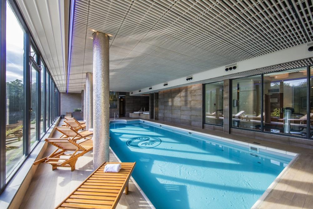 Hotel Mitland - Indoor Pool