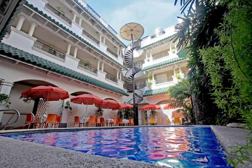 Hotel Galleria Davao - Featured Image