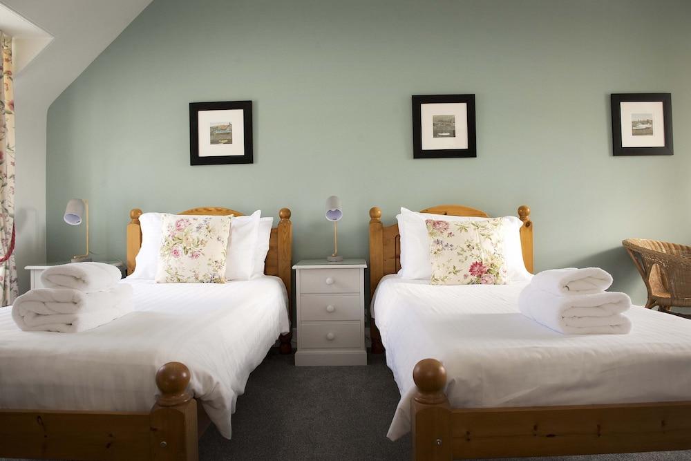 The Royal Oak Hotel - Room