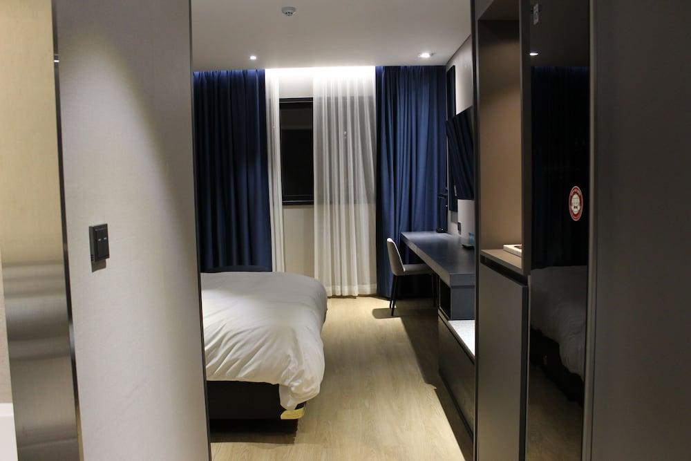 Rivertain Hotel Gyeongju - Room