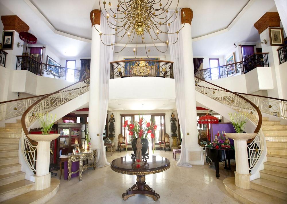The Mansion Resort Hotel & Spa - Lobby