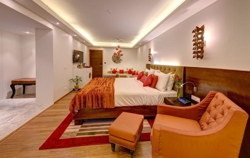 The Hotel Hindusthan International - Room