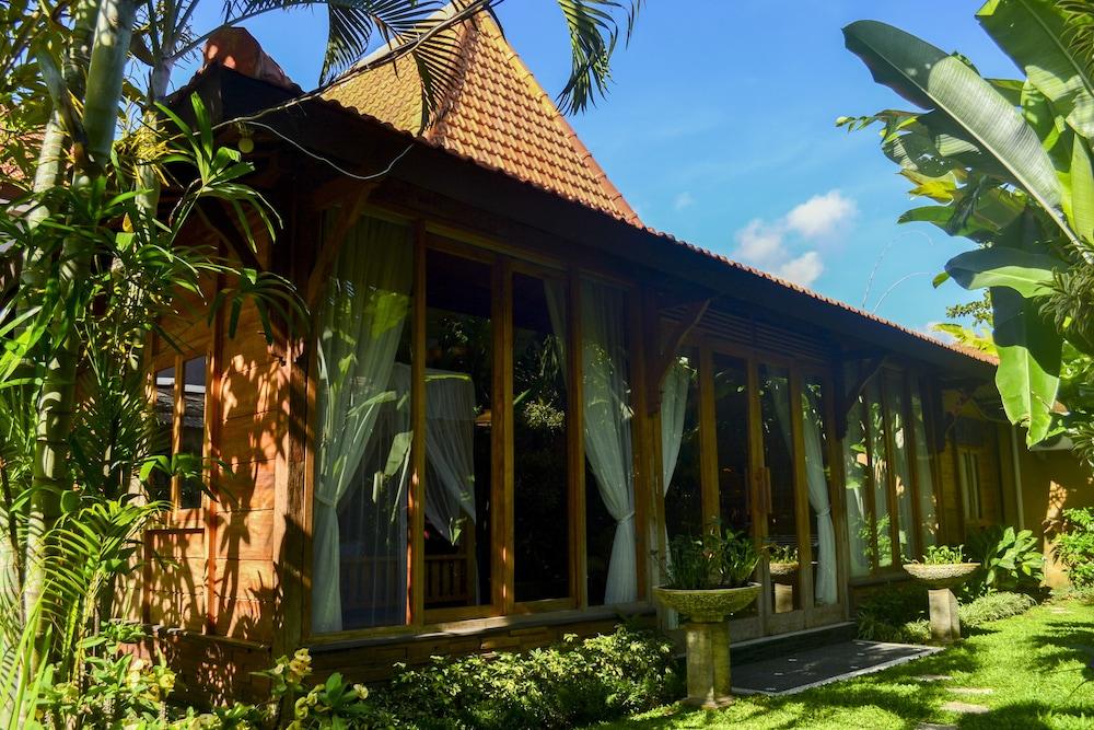 Joglo Villa Bali - Featured Image