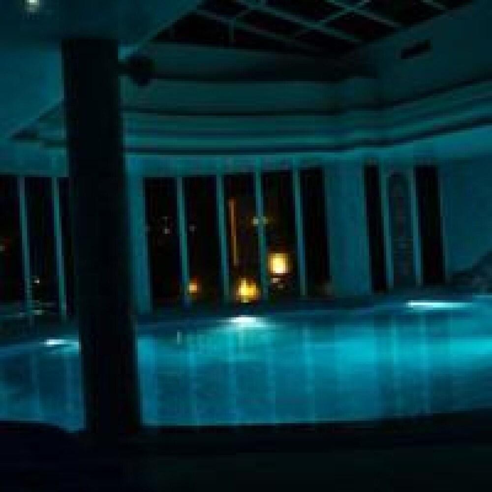 منتجع ريزيدونس فولا أكوا - Indoor Pool