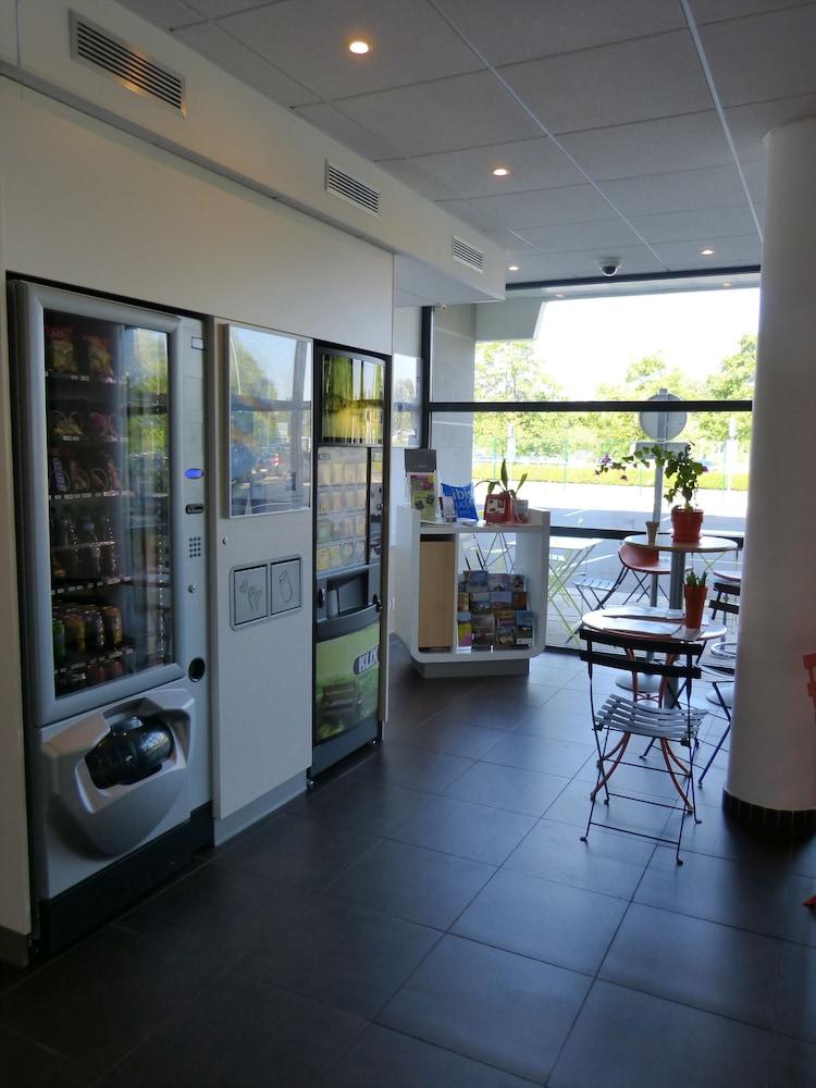ibis budget Tours Nord - Lobby