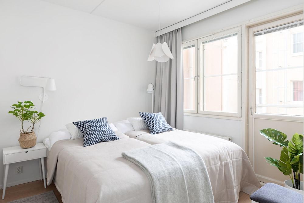SleepWell Apartments Allinkatu, Turku - Room