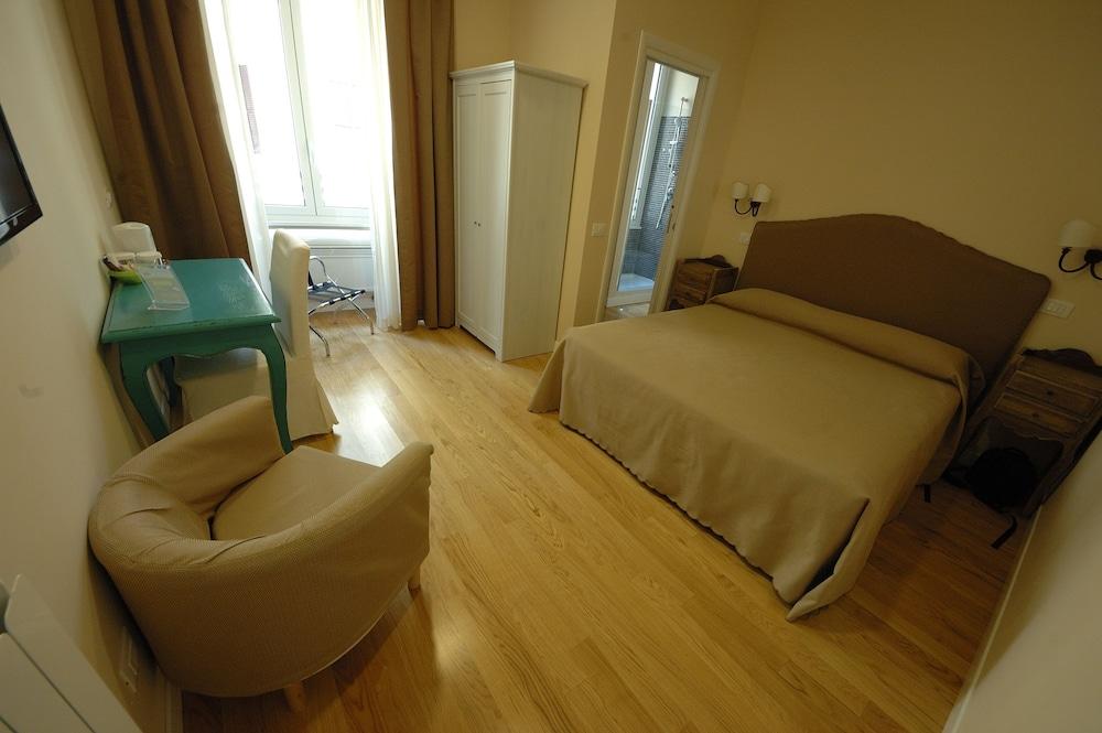 Residenza Dei Gracchi - Room