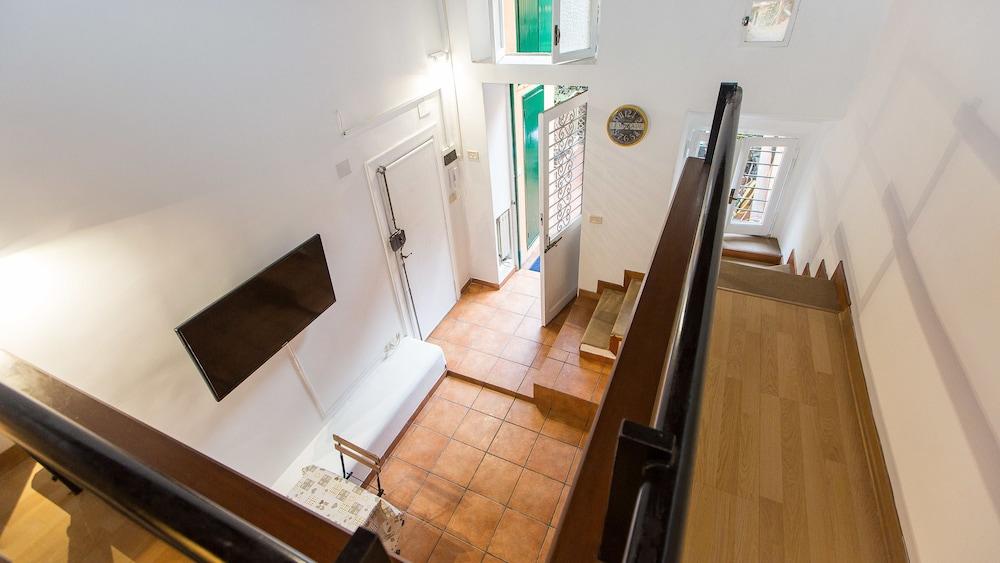 Rental In Rome Corso Suite Terrace - Interior Entrance