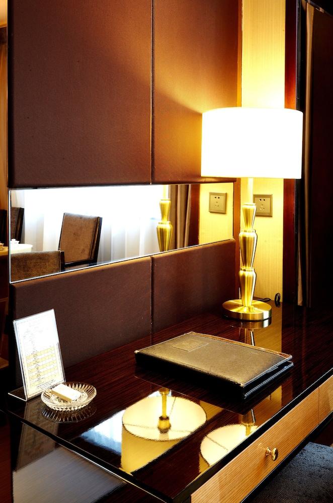 Mandarin Hotel Guangzhou - Room