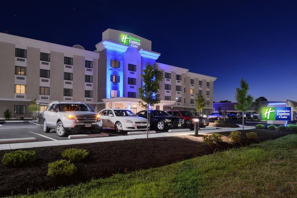 Holiday Inn Express & Suites West Ocean City, an IHG Hotel - Exterior