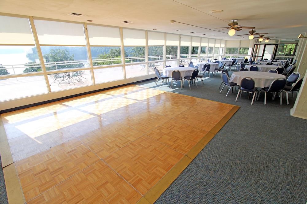 Kenlake State Resort Park - Reception Hall