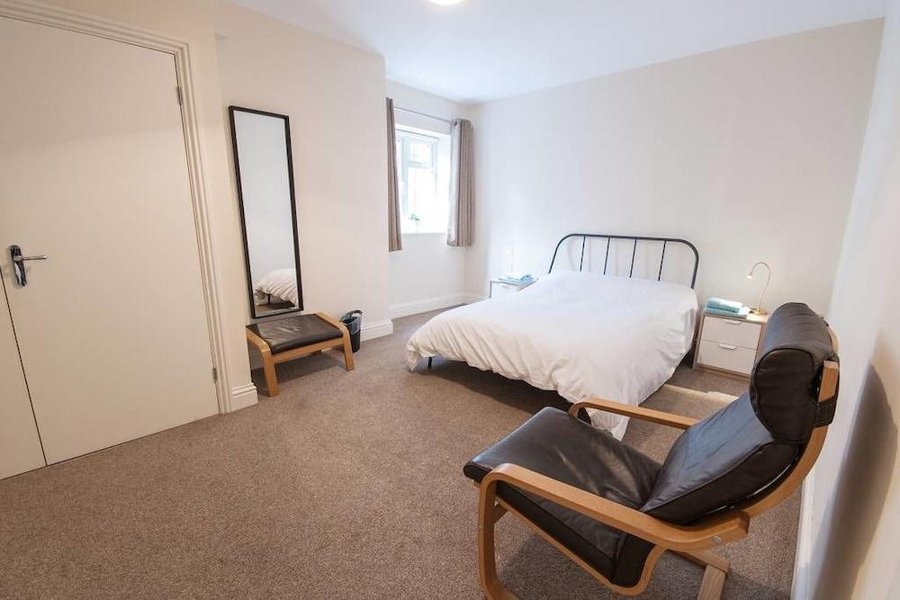 The Broadmead Forest - Spacious City Centre 3BDR Apartment - Room