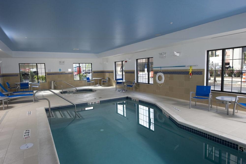 TownePlace Suites Williamsport - Pool