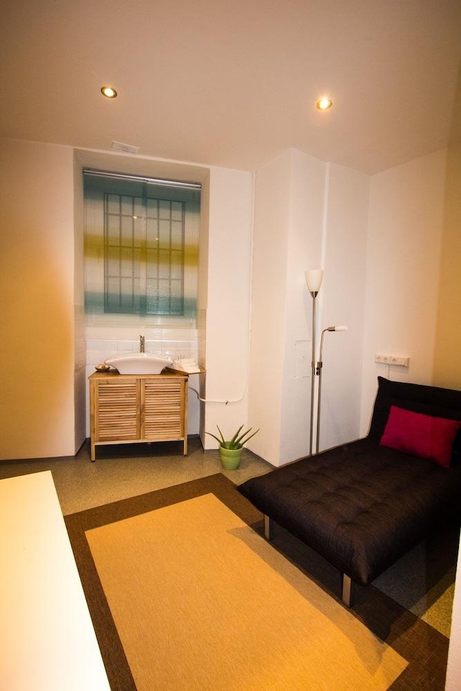 Baden-Baden Du Russel Suites - Room