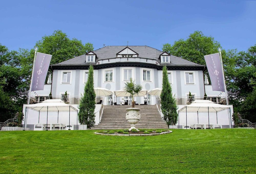 Villa Vera - Featured Image
