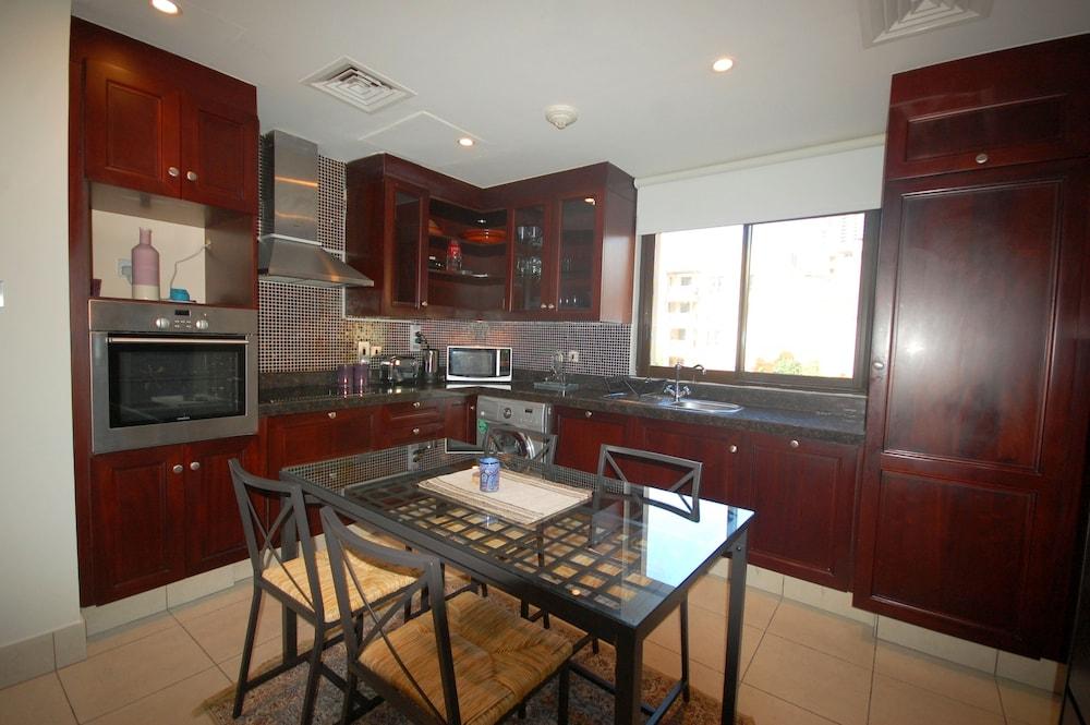 Kennedy Towers - Reehan 2 - Private kitchen
