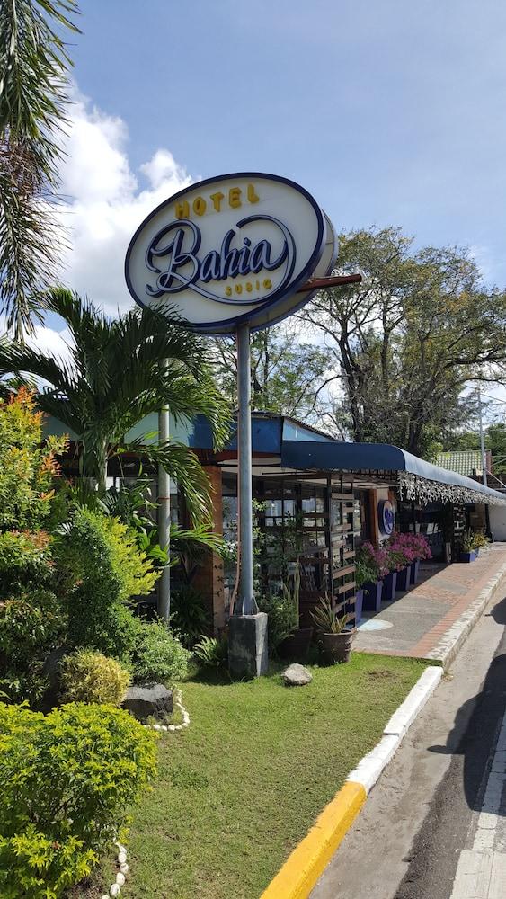 Hotel Bahia Subic - Exterior detail