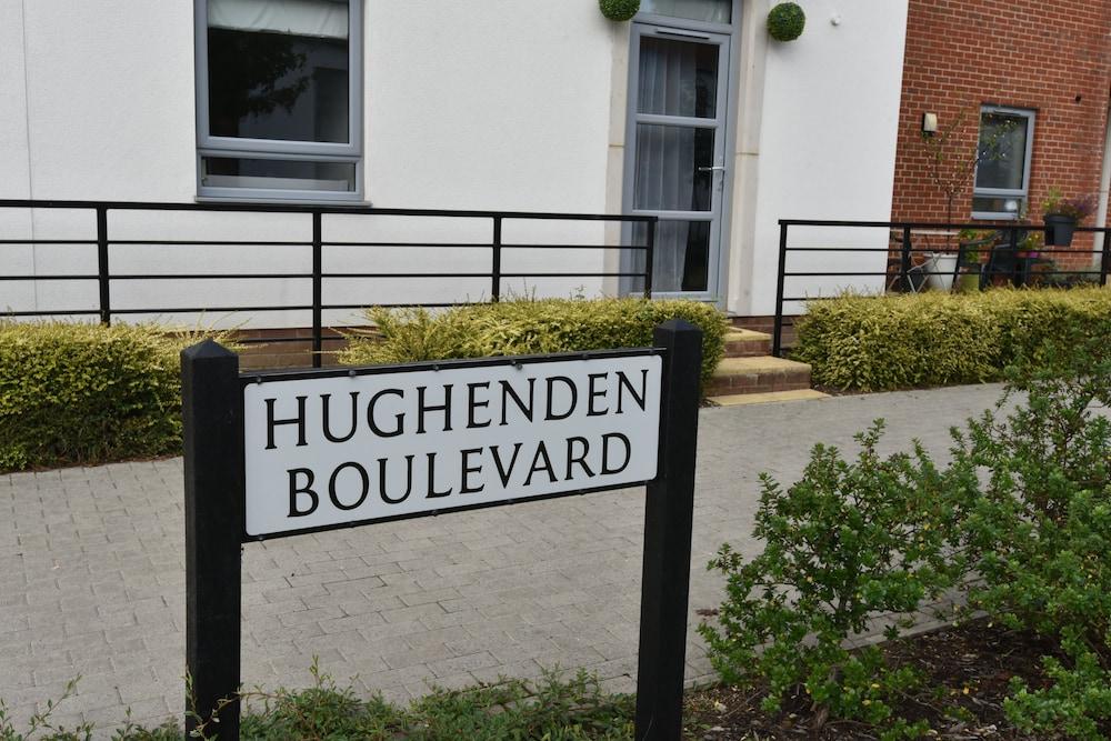 Hughenden Garden Luxury Apartment - Exterior