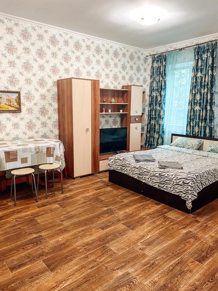 Perlovka Guest House - Featured Image