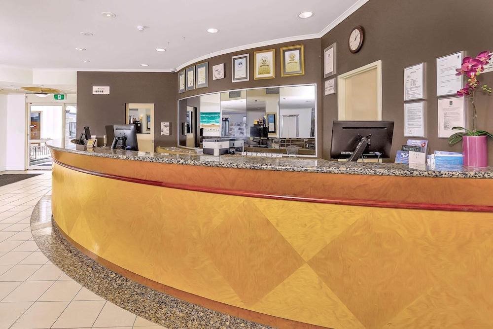 Comfort Inn & Suites Goodearth Perth - Lobby