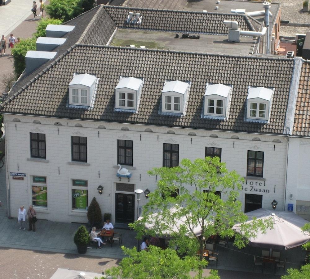 Hotel & Brasserie de Zwaan - Featured Image