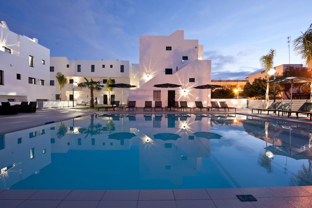 Migjorn Ibiza Suites & Spa - Outdoor Pool
