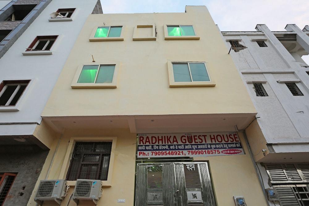 OYO 28801 Radhika Guest House - Featured Image