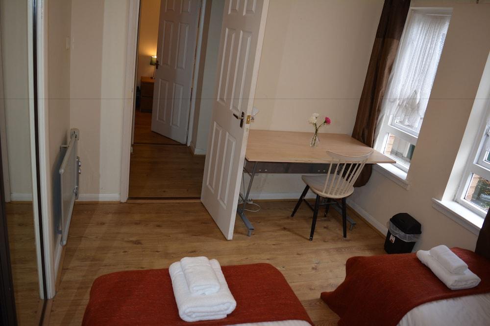 Glasgow Charing Cross Apartments - Room