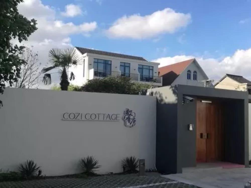 Cozi Cottage - Featured Image