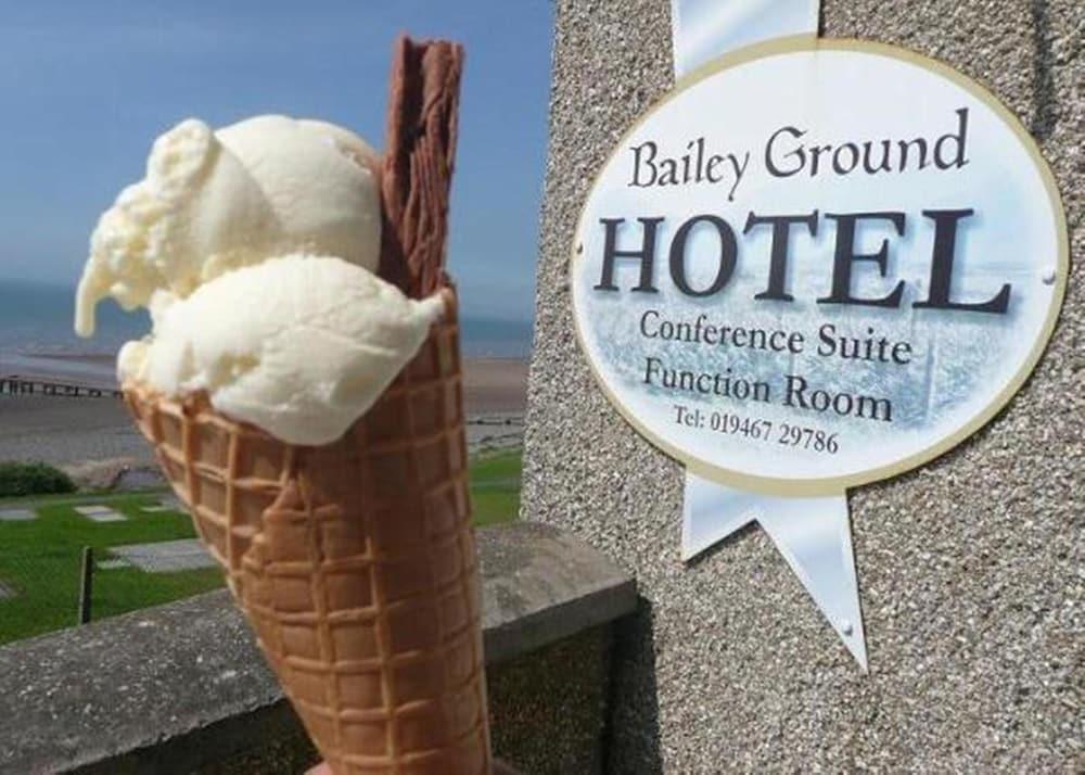 Bailey Ground Hotel - Exterior detail