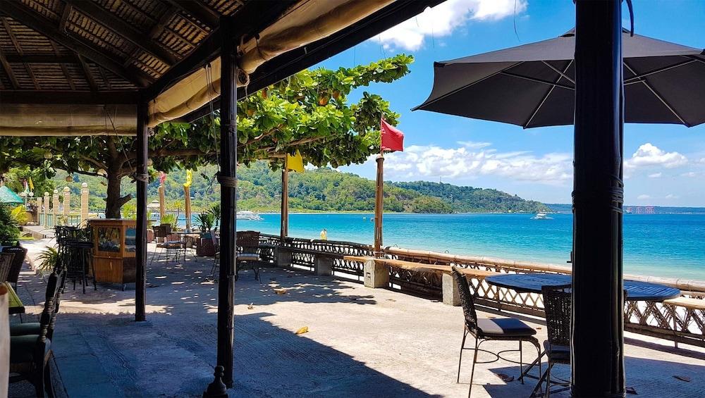 Playa Papagayo Beach Inn & Restaurant - Featured Image