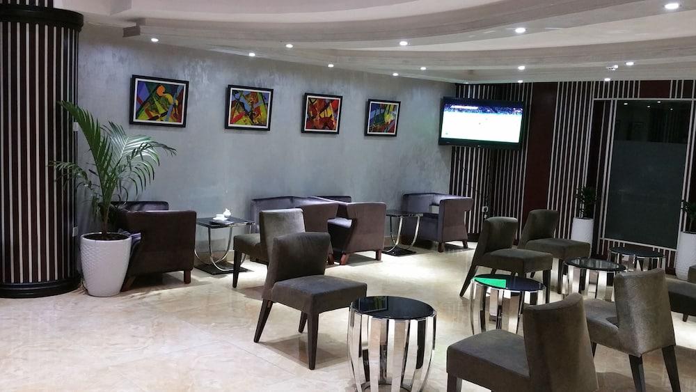 Grand Eliana Hotel Conference & Spa - Lobby Lounge