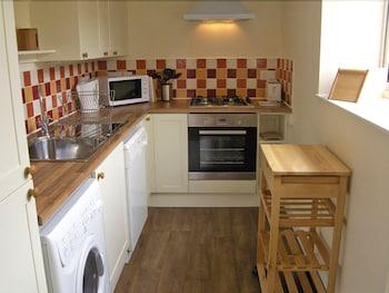 Little Shortwood - In-Room Kitchen