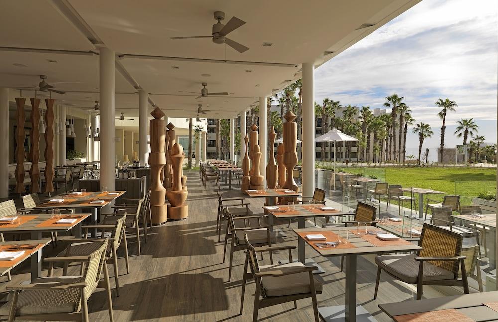 رويال سيرفيس آت باراديسوس لوس كابوس – شامل جميع الخدمات - للبالغين فقط - Restaurant